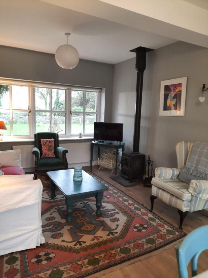Croagh Patrick Lodge Apartment Westport Exterior foto