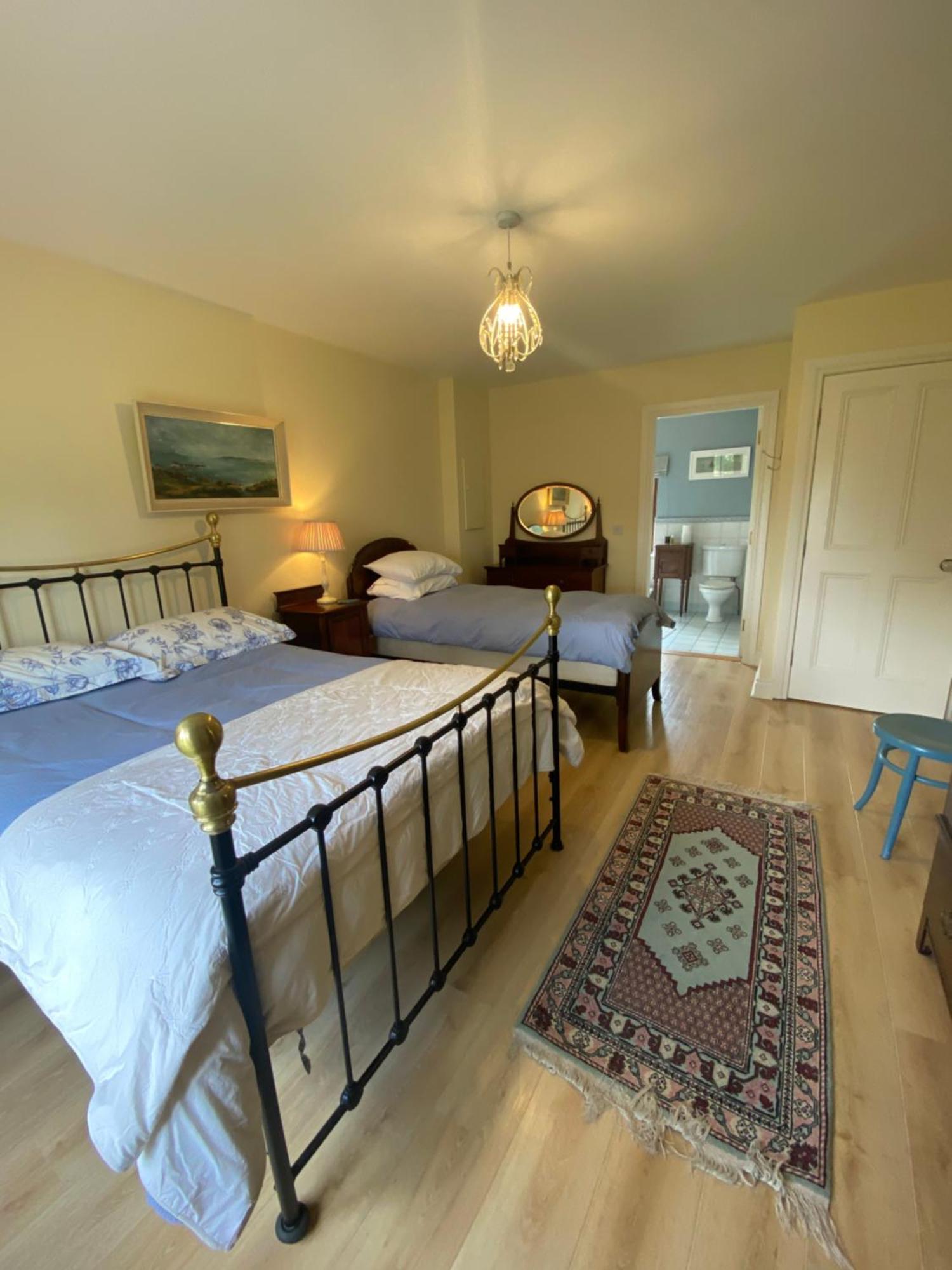 Croagh Patrick Lodge Apartment Westport Exterior foto